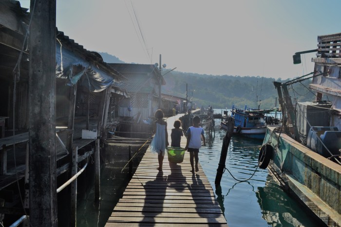 pueblo pescadores koh kood
