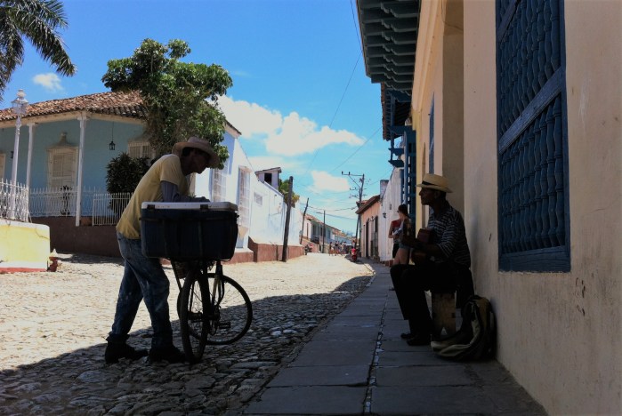 MÚSICA CALLEJERA TRINIDAD CUBA