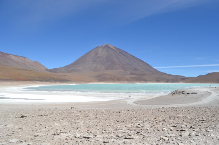 Laguna verde camino al salar de Uyuni