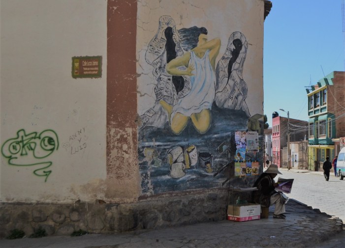 Lugareña a la sombra