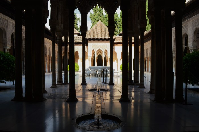 Patio de los leones Alhambra