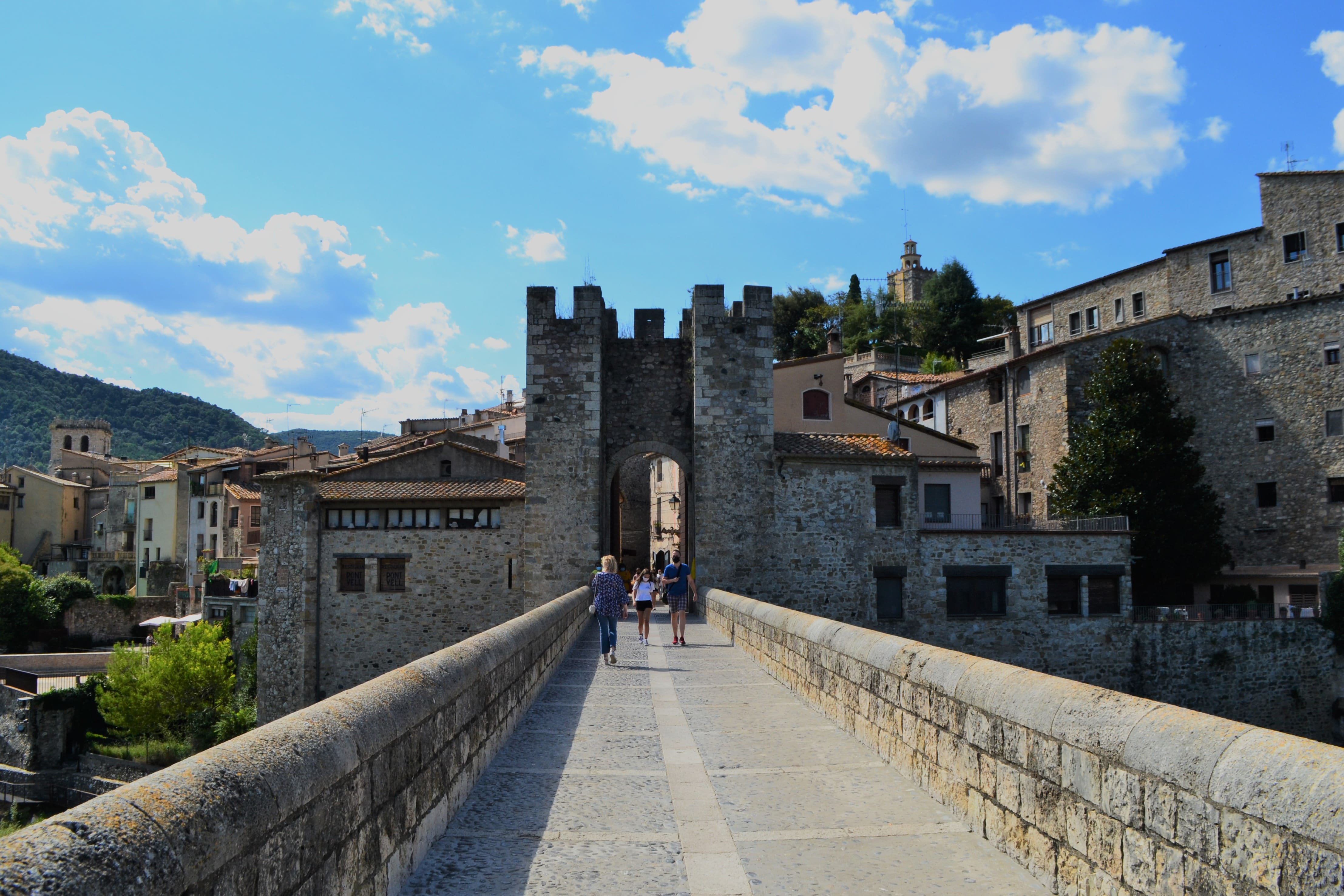 Besalú puente
