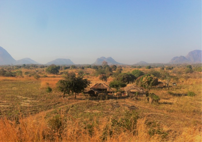 tren cuamba mozambique