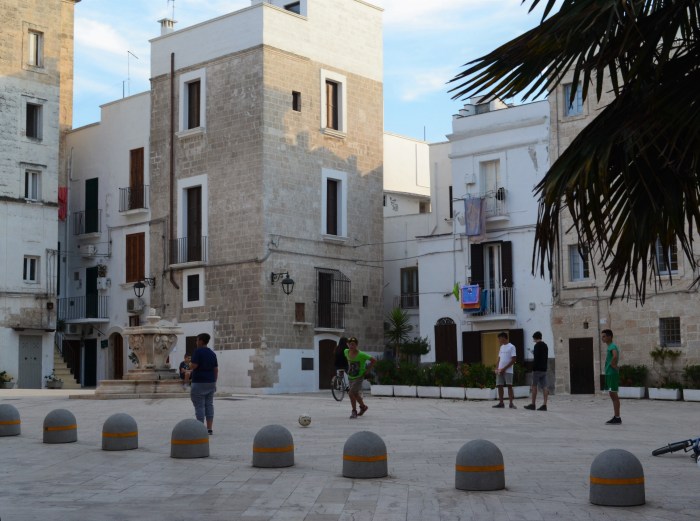 Monopoli pueblo Italia